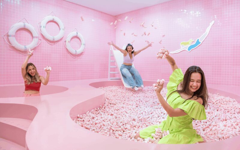 Amsterdam: WONDR Experience SpongeBob Special - Food, Drinks, and Relaxation Options