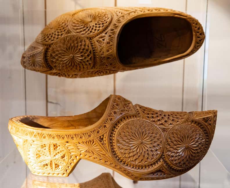 Amsterdam: Zaanse Schans, Cheese Tasting & Volendam Tour - Frequently Asked Questions