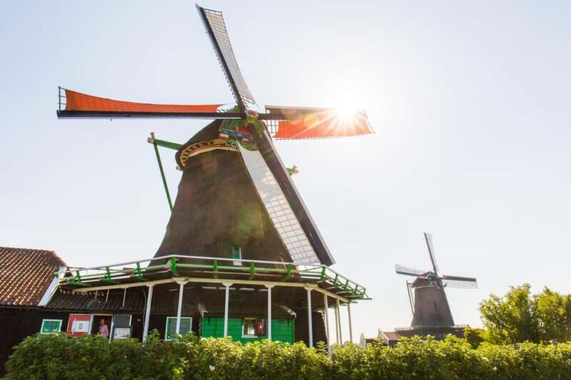 Amsterdam: Zaanse Schans, Marken, Volendam, & Edam Day Tour - Exploring Zaanse Schans’s Authentic Windmills and Traditional Houses