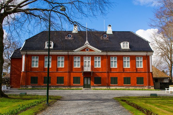 An amazing guided private walking tour of Stavanger. - Step Back in Time at Stavanger Cathedral