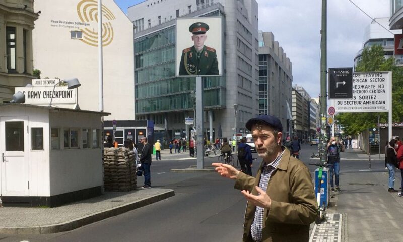 An Introduction to Berlin Walking Tour - Tracing Napoleon’s Footsteps at the Brandenburg Gate