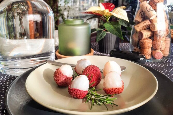 An Unforgettable Evening: Authentic Portuguese Dinner in Porto - Meeting Point and Ease of Access