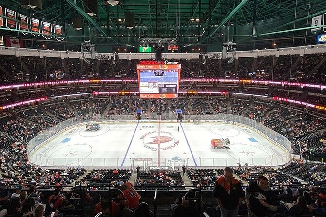 Anaheim Ducks Ice Hockey Game at Honda Center - Stadium Amenities and Matchday Experience