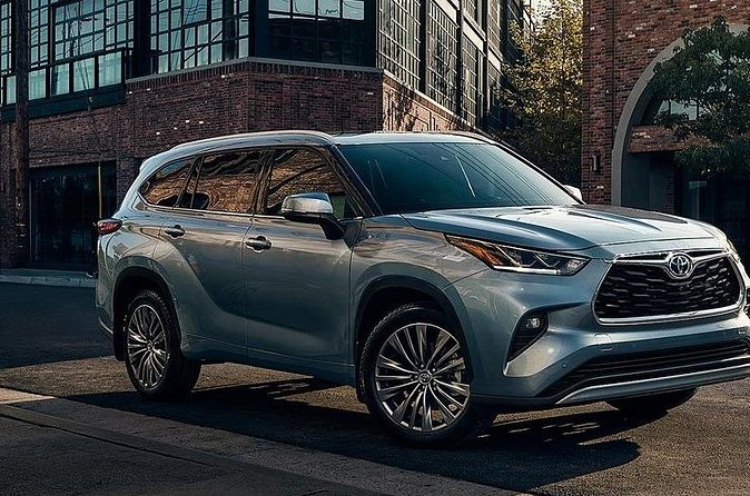 Anchorage International Airport (ANC) Airport Hotel Shuttle - Who Should Consider This Service