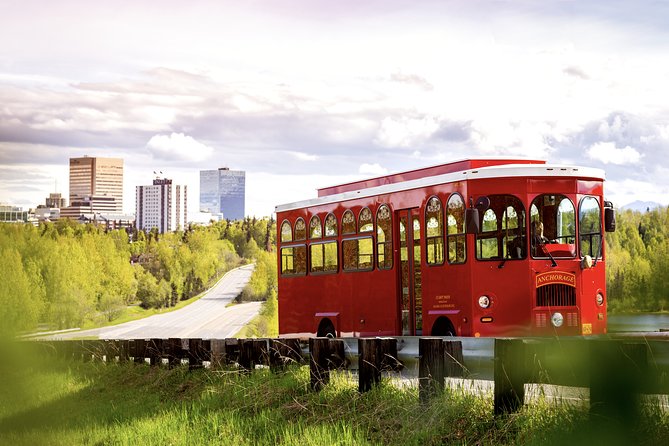 Anchorage Trolley Tour - The Role of Guides in Making the Tour Special