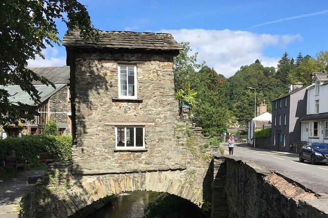 Ancient Ambleside and Waterhead Self-Guided Lake District Tour - Admiring the Architecture of St Mary’s Church