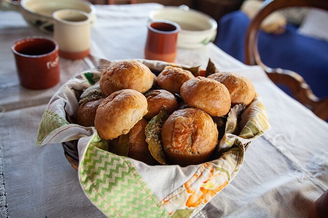 Ancient Roman Fare: Home-dining in Rome! - Meet the Chef and Learn Roman Food Traditions