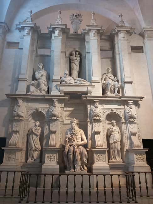 Ancient Rome: walk like a Gladiator - Walking Through Piazza del Campidoglio to Piazza Venezia