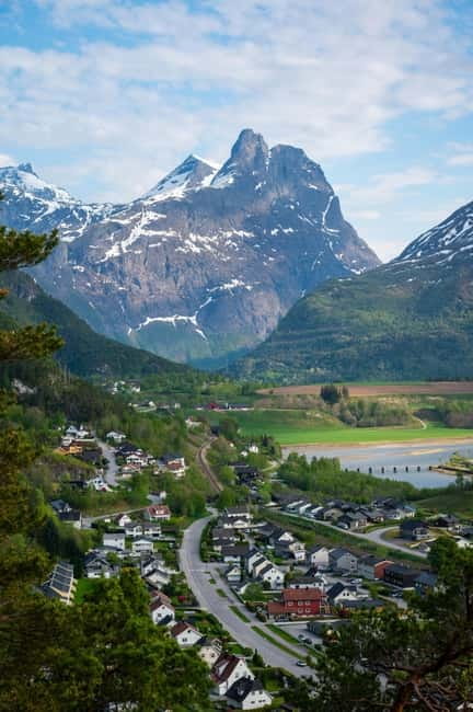 Åndalsnes: A Journey Through The Troll Road and Wall - Key Points