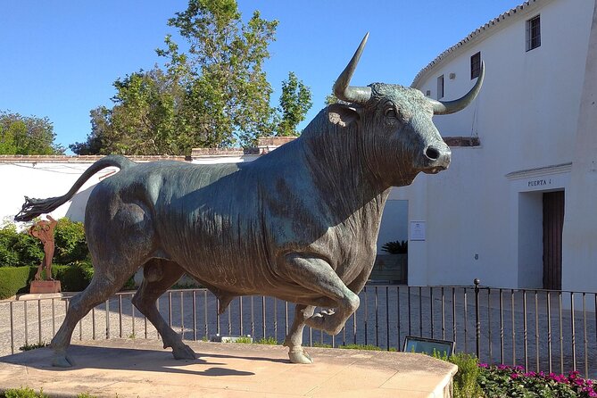 Andalucia's City Of Dreams: A Self-Guided Audio Tour of Ronda - Walking Past Ronda’s Old Border and the Casa del Rey Moro