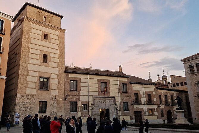 Andalusian Urban Escape - Explore Madrid in a New Way with the Andalusian Urban Escape