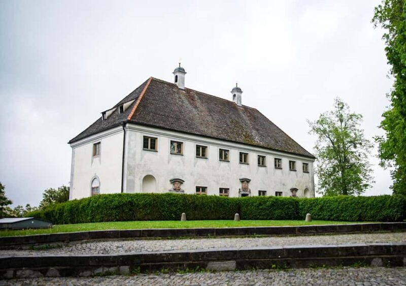 Andechs Abbey: Discover the medical history of the monastery - Practical Details for Visiting the Pharmacy Experience