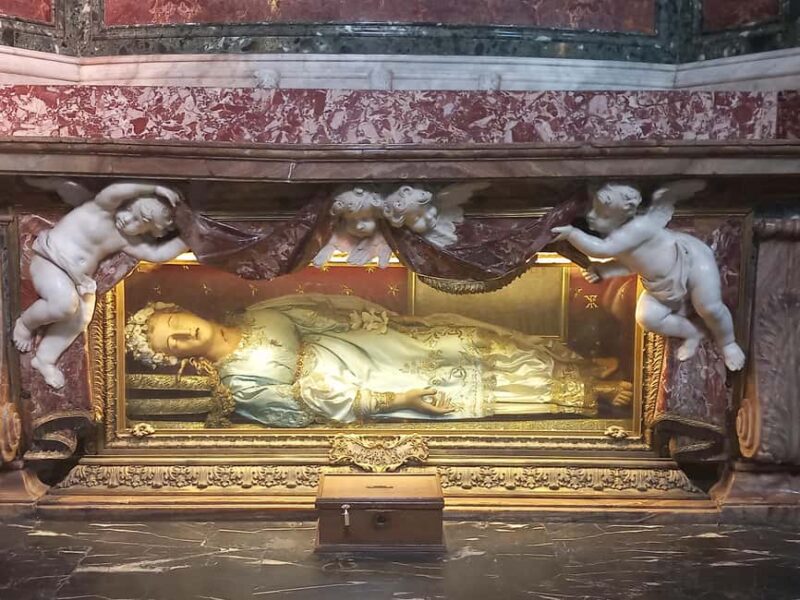 Angels and Demons: Retrace the Path of the Illuminati - Exploring Piazza Barberini and Bernini’s Fountain of Tritone