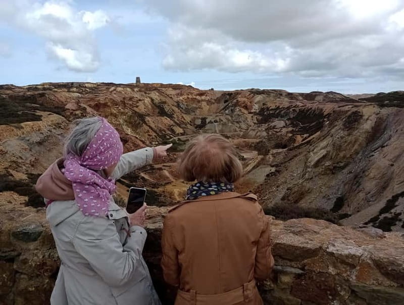 Anglesey: Full-Day Tour with Lunch from Llandudno and Conwy - Visiting a 5,000-Year-Old Burial Chamber and Ancient Sites