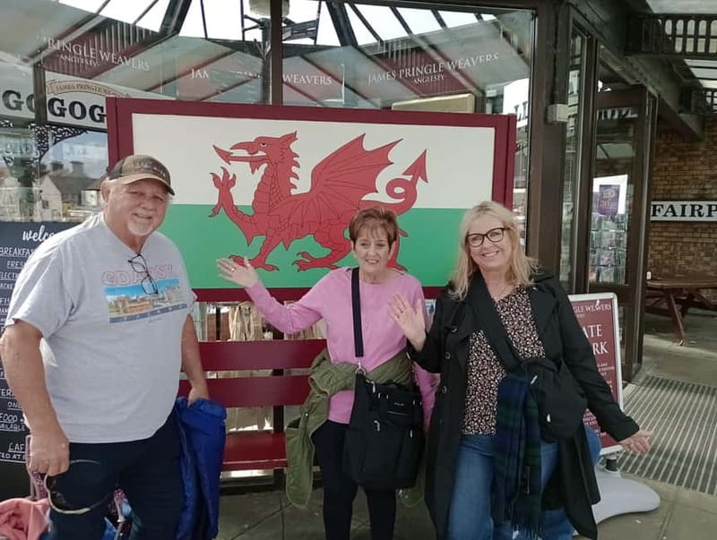 Anglesey: Full-Day Tour with Lunch from Llandudno and Conwy - A Beachside Picnic Lunch in Cemaes