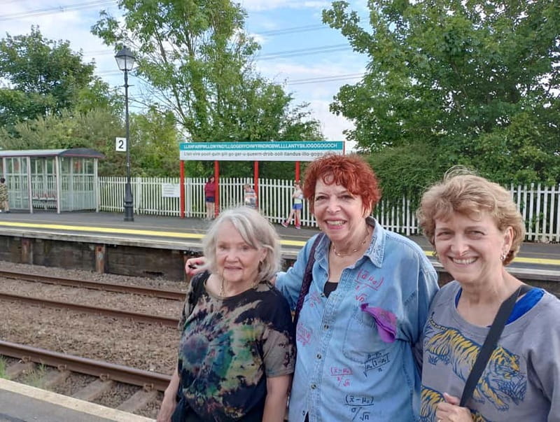 Anglesey: Full-Day Tour with Lunch from Llandudno and Conwy - Exploring Beaumaris Castle and the Town