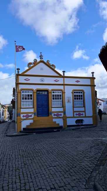 Angra do Heroísmo: A walking tour of the city - Visiting the Sé Cathedral with Included Admission