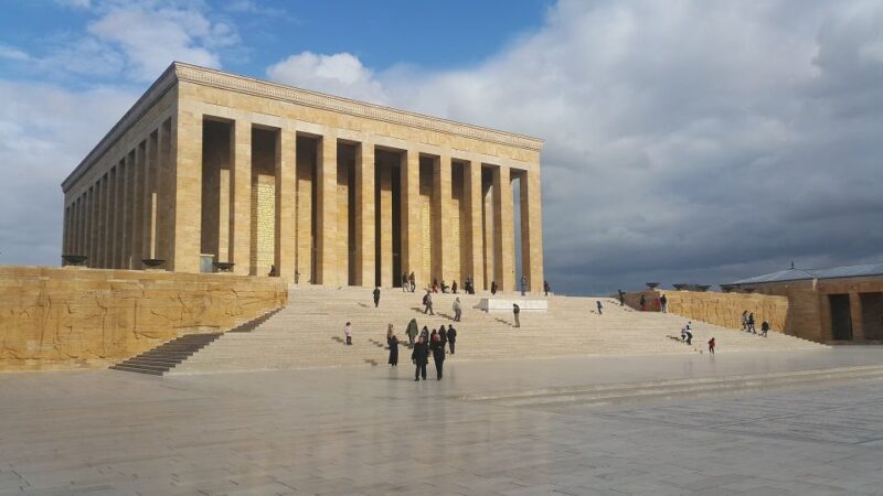 Ankara: Private Walking Tour with a Local - The Guide: Knowledgeable, Friendly, and Engaging