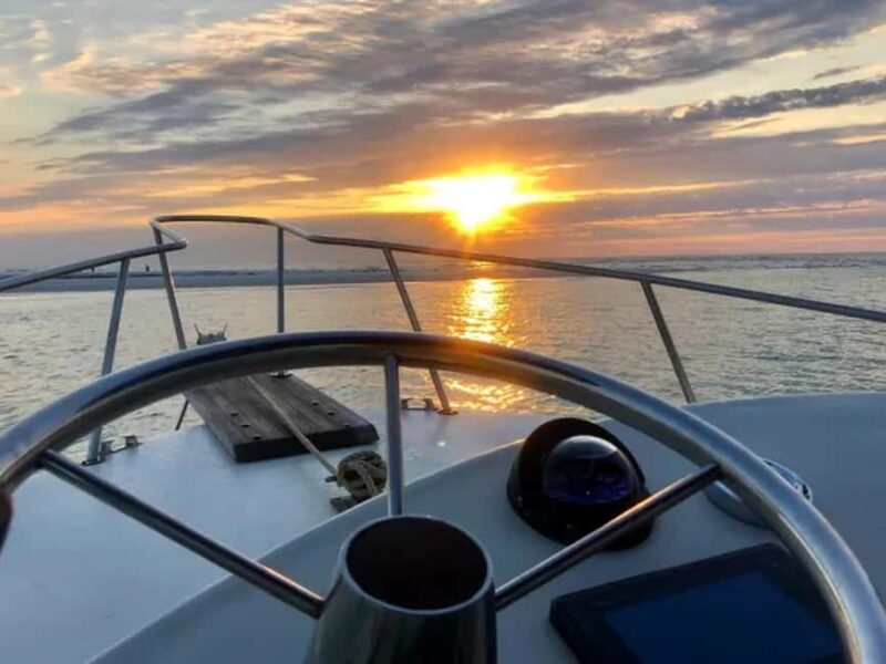 Anna Maria Island: Sunset Dolphin Cruise - Who Will Enjoy the Anna Maria Island Sunset Cruise?