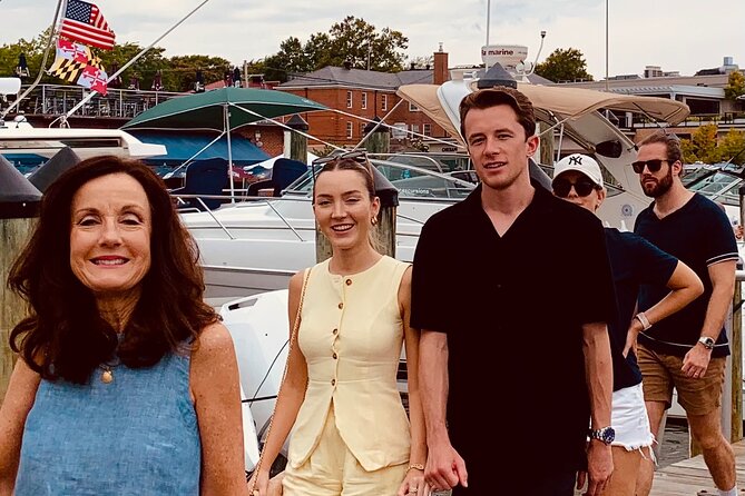 Annapolis Historic Walking Tour at Harbor and Naval Academy - Special Features and Personal Stories