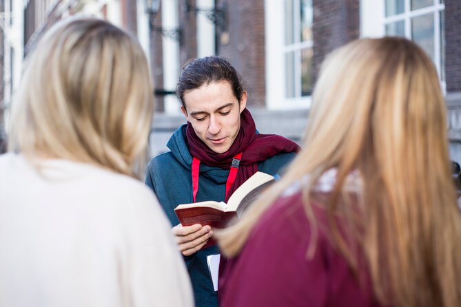 Anne Frank Walking Tour and Jewish Quarter in EN/DE/ES/IT - Remembering the Holocaust at the Names Monument
