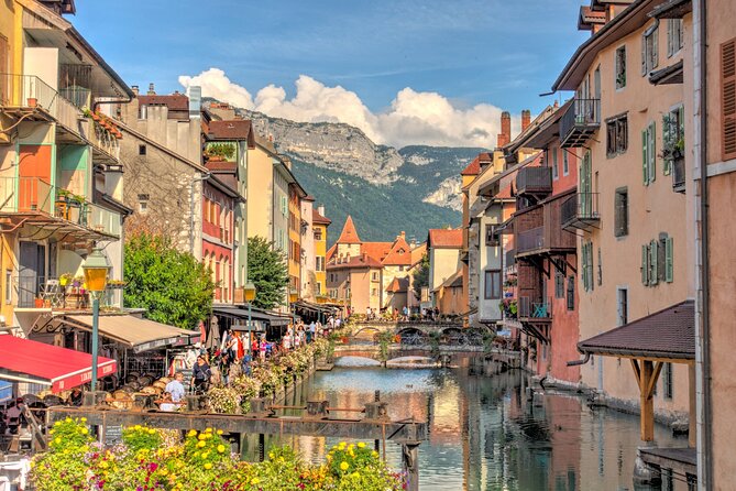 Annecy Scavenger Hunt and Highlights Self-Guided Tour - Physical Requirements and Accessibility