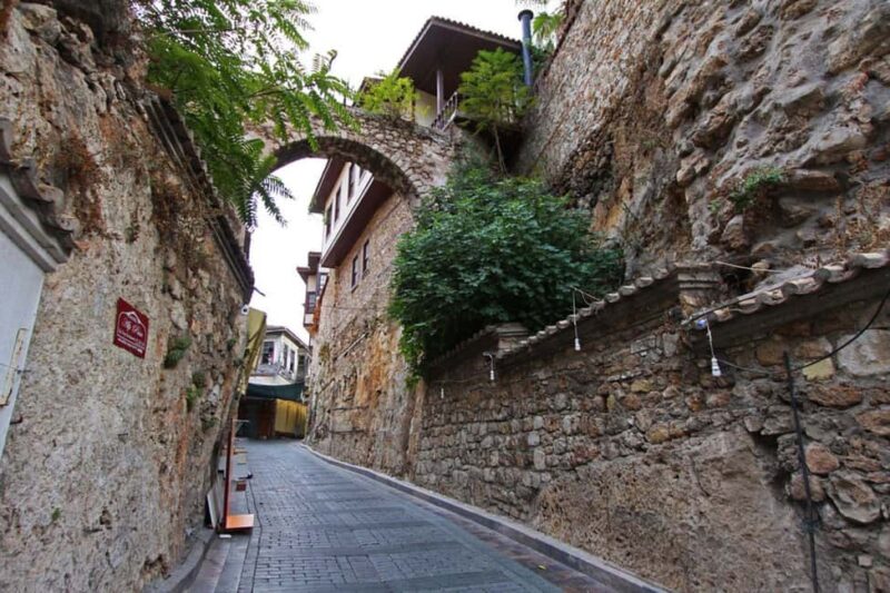 Antalya: A Day on the Fragrant, Historic Streets - Walking Through Antalya’s Old Town and Landmark Highlights