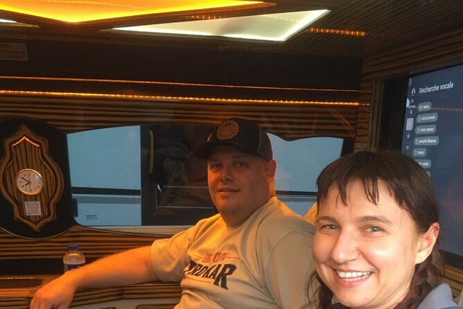 Antalya Airport Transfer Luxury and Comfortable - Direct Pickup in Antalya Airport Arrivals Hall