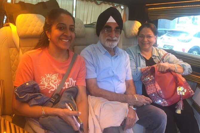 Antalya Airport Transfer Luxury and Comfortable - Easy Booking with Mobile Tickets and Group Discounts