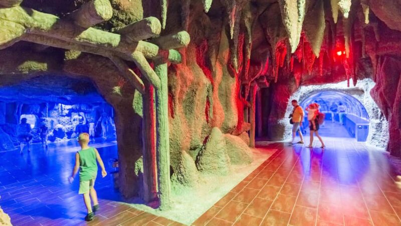Antalya: Aquarium, Wax Museum, Snow World & Wild Park Ticket - Discover Antalya’s Largest Aquarium and Its Marine Wonders