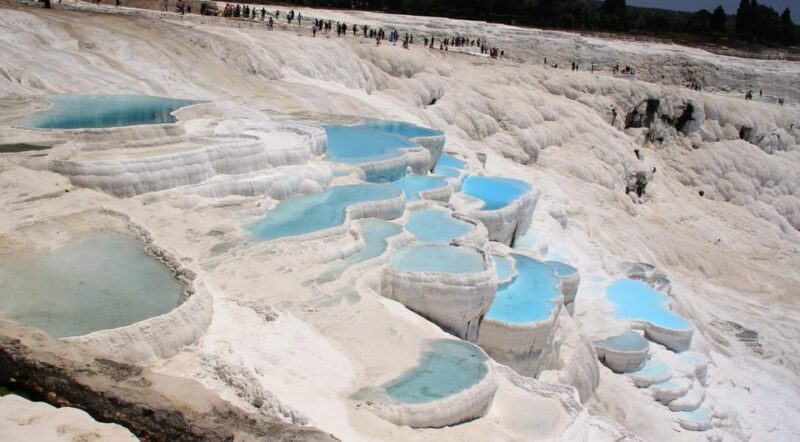 Antalya: Full-Day Pamukkale and Hierapolis Tour & Lunch - Knowledgeable Guides and Engaging Commentary