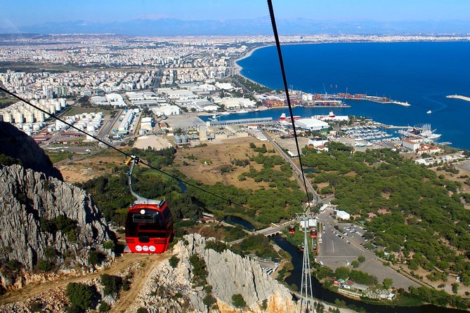 Antalya Guided City Tour with Top 2 Waterfalls incl. Lunch - Lunch at a Turkish Restaurant in Kaleici