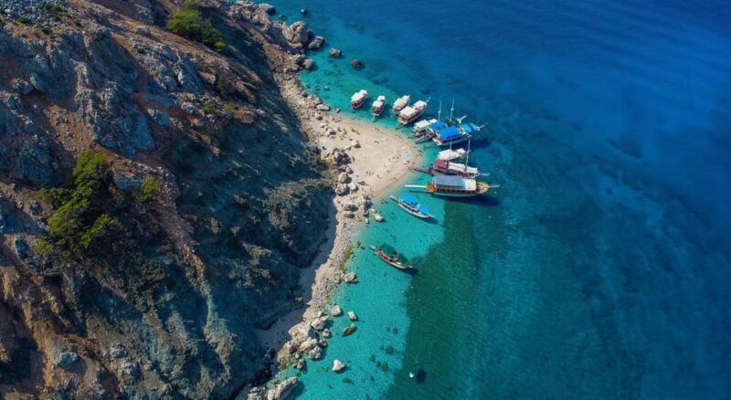 Antalya/Kemer/Bekek: Suluada Boat Tour with Transfer & Lunch - Lunch and Onboard Comfort