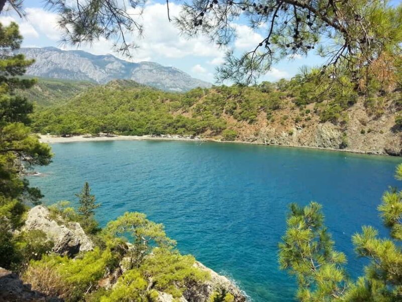 Antalya/Kemer Megastar Boat Trip w/Lunch & Hotel Pickup - The Vibrant Atmosphere on Deck
