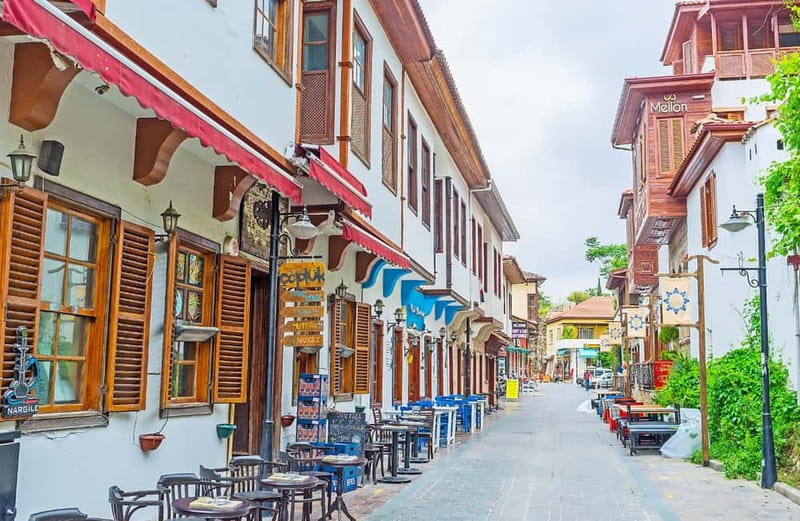 Antalya: Old Town Walking Tour with Dessert Tasting - Exploring Antalyas Old Town with a Guide