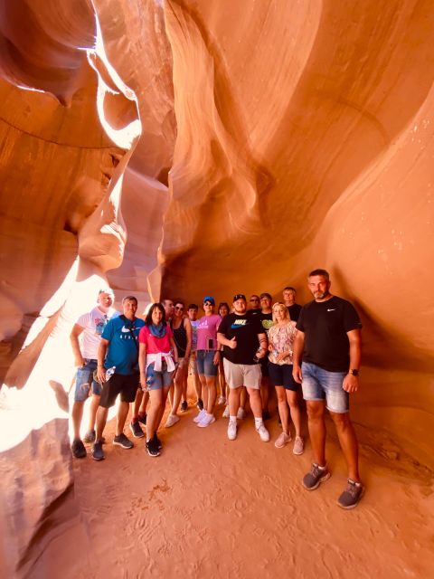 Antelope Canyon and Horseshoe Bend Day Tour from Las Vegas - Explore the Natural Wonders of Arizona on a Private Day Tour from Las Vegas