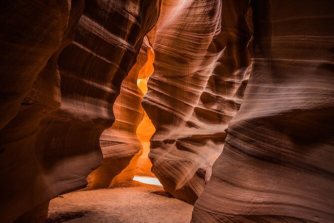 Antelope Canyon and Horseshoe Bend Small-Group Tour from Sedona or Flagstaff - Lunch and Refreshments Included for a Comfortable Day
