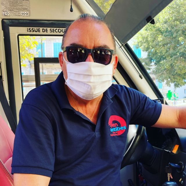 Antibes: 1 or 2-Day Hop-on Hop-off Sightseeing Bus Tour - Exploring Fort-Carré and Port Vauban