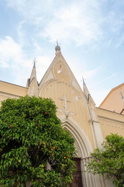 Antibes' Hidden Gems: Walking Tour Alongside a Local Guide - The Journey Ends at Port Vauban with Expert Recommendations