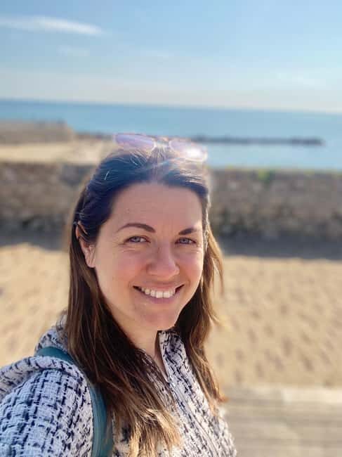 Antibes: Old Town Walking Tour with Food Tastings - Sampling Mediterranean Specialties and a Provencal Lunch