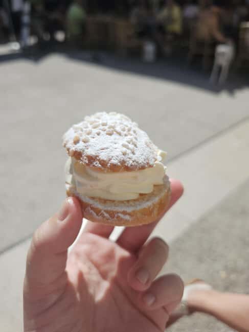 Antibes: Old Town Walking Tour with Food Tastings - Includes Drinks and Food in a Cozy Setting