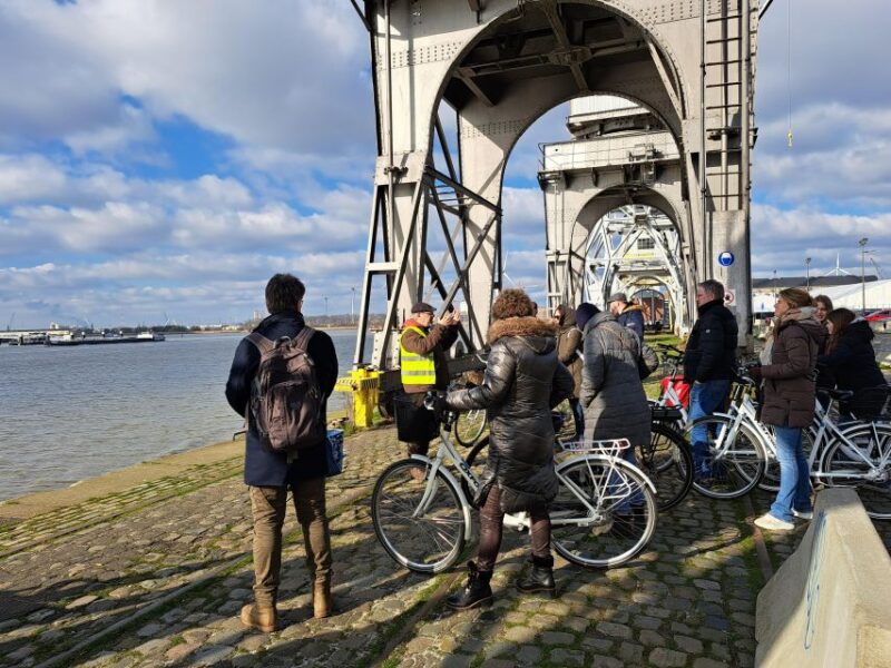 Antwerp: City Highlights Guided Bike Tour - Visiting the Medieval Steen Castle