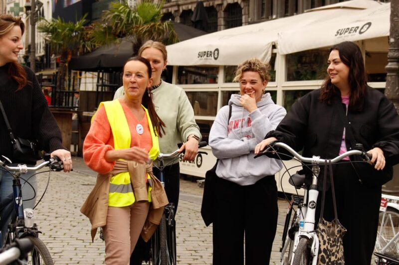 Antwerp: City Highlights Guided Bike Tour - The Guide’s Storytelling Style and Flexibility