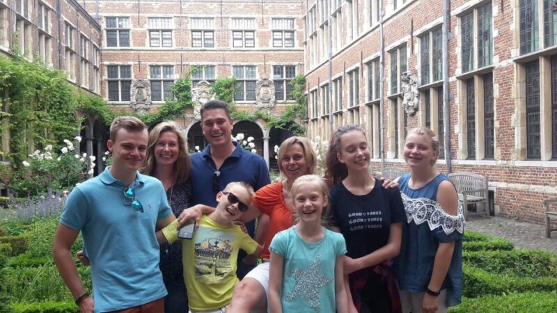 Antwerp: City Highlights Walking Tour - Admiring the City Hall and Hidden Courtyards