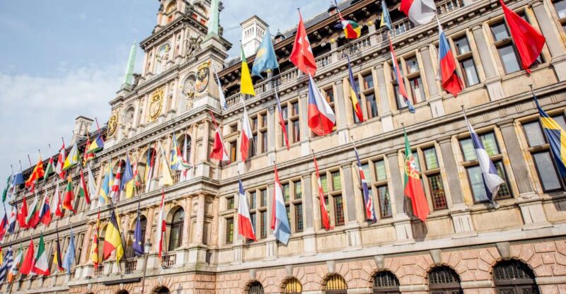 Antwerp: Express Walk with a Local in 60 minutes - Exploring Antwerp’s Landmark Highlights