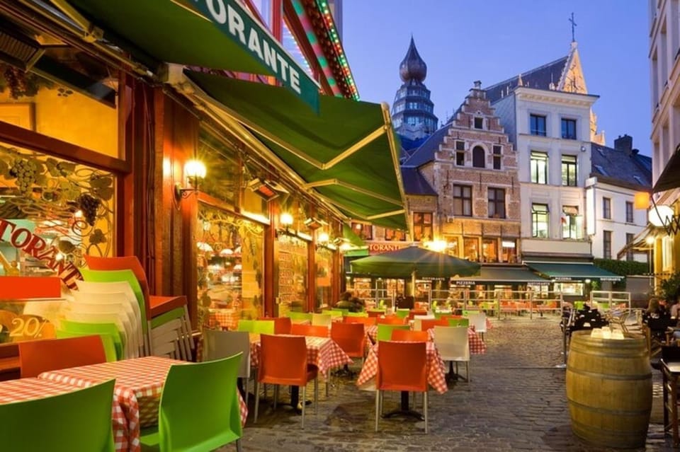 Antwerp: Must-See Attractions Private Walking Tour - Key Points