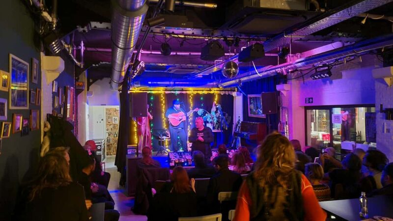 Antwerp: Pub Crawl in the Historical City - Accessibility and Group Size