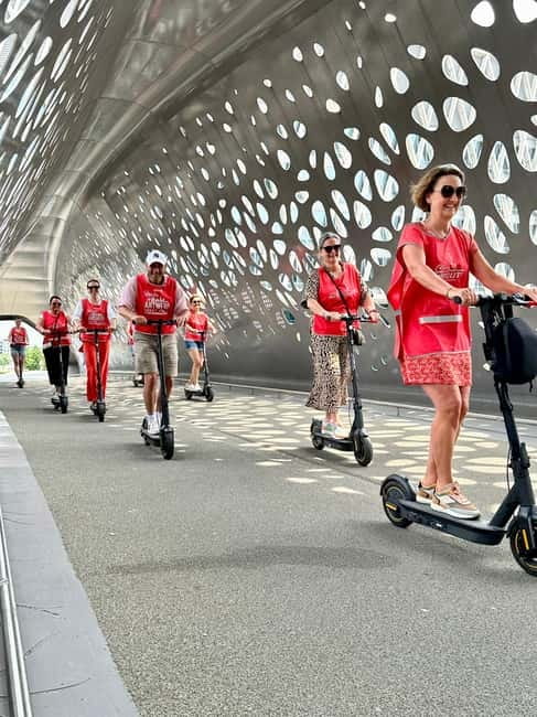 Antwerp: The Big Five City Highlights E-kickscooter Tour - Exploring the Museum aan de Stroom (MAS)