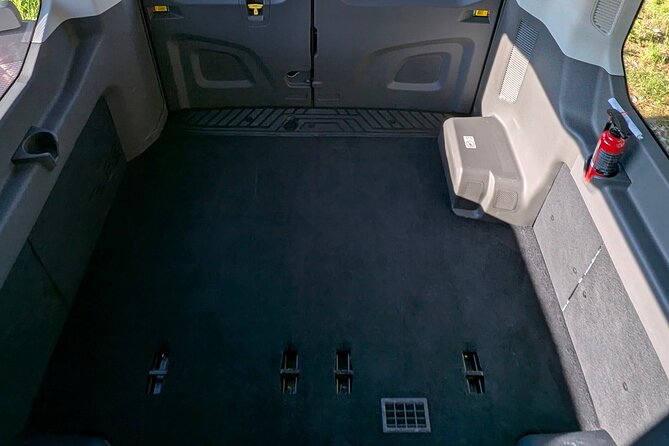 Anytime Transfer Private Shuttle Banff Canmore Drumheller Calgary - Accessibility and Participatory Suitability