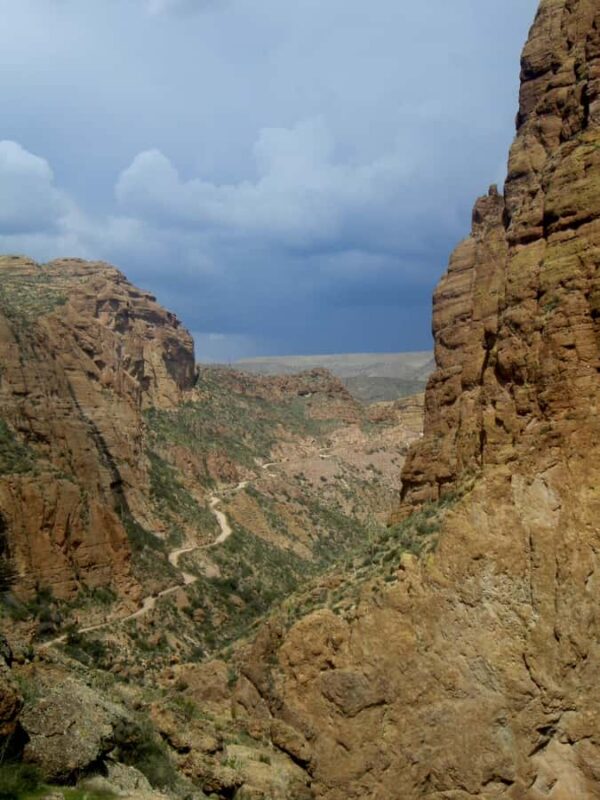 Apache Trail w/Dolly Steamboat Full Day Small Group Tour - Exploring the Ghost Town of Goldfield